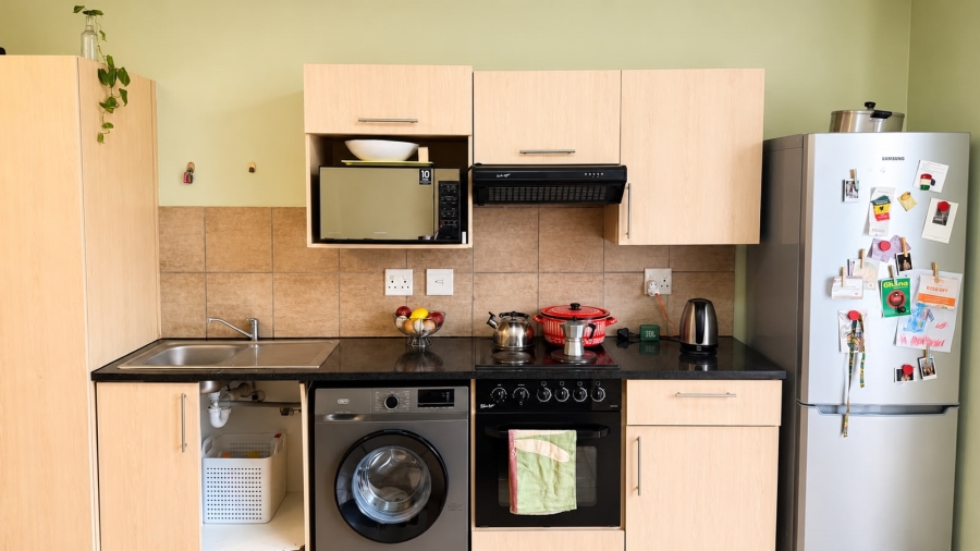 1 Bedroom Property for Sale in Zonnebloem Western Cape